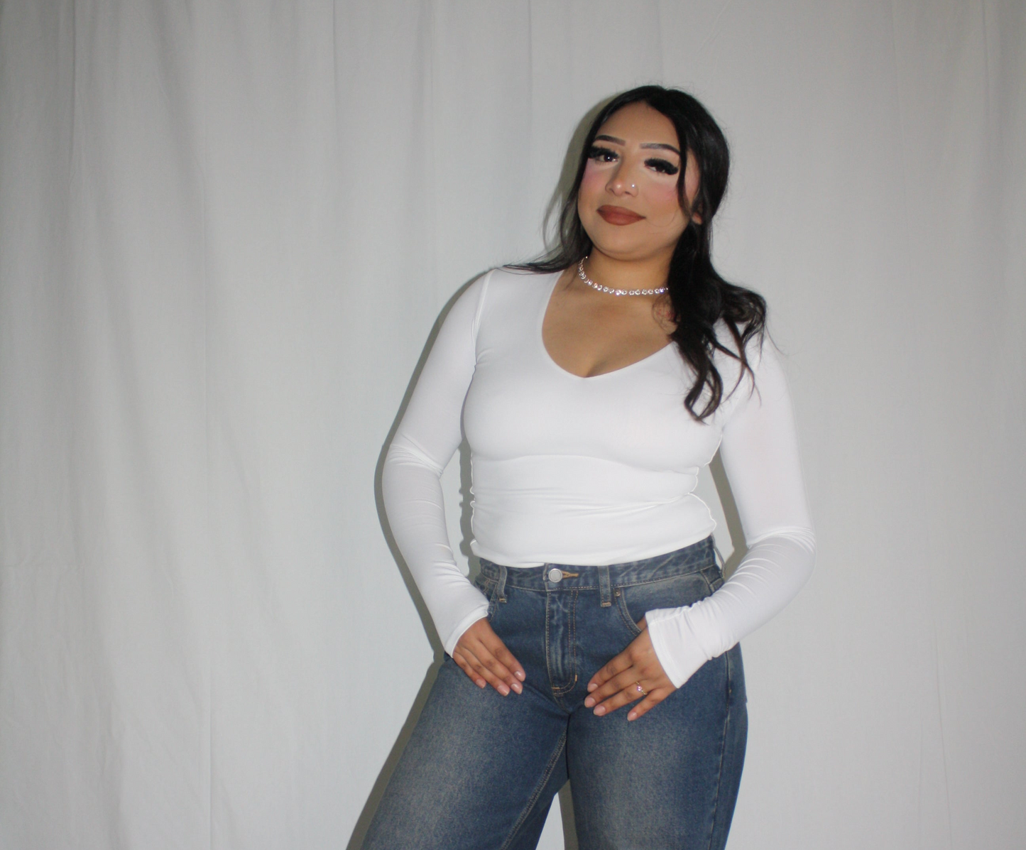 Abigail V-Neck Long Sleeve Basic Top